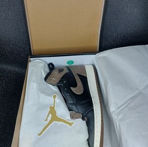 Jordan 1 High Retro Palomino GS 7y (womens 8.5) new authentic